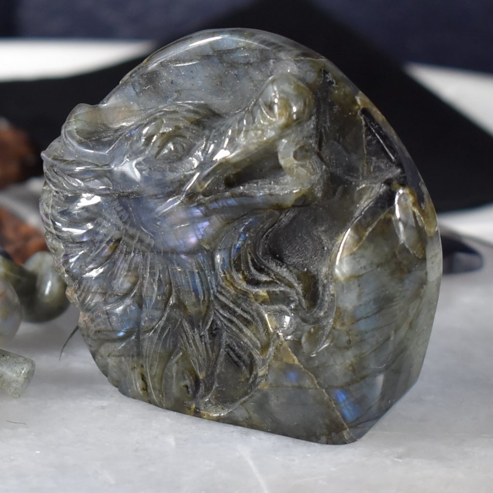 Flash Labradorite Dragon Head - Picture 5 of 12